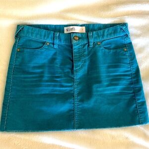 Carve Designs Size 2 Corduroy skirt
